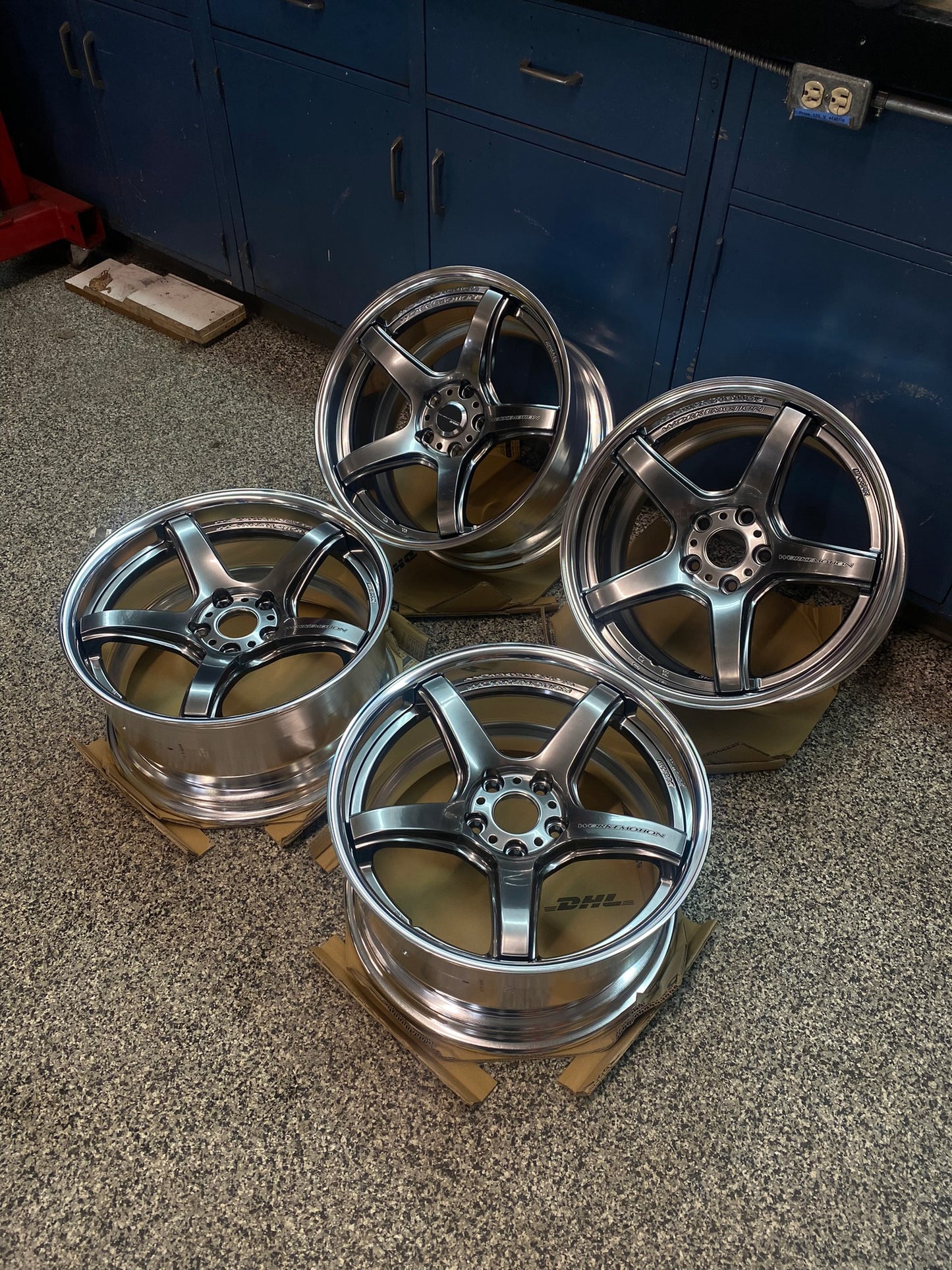 Work Emotion T5R 2P 18''