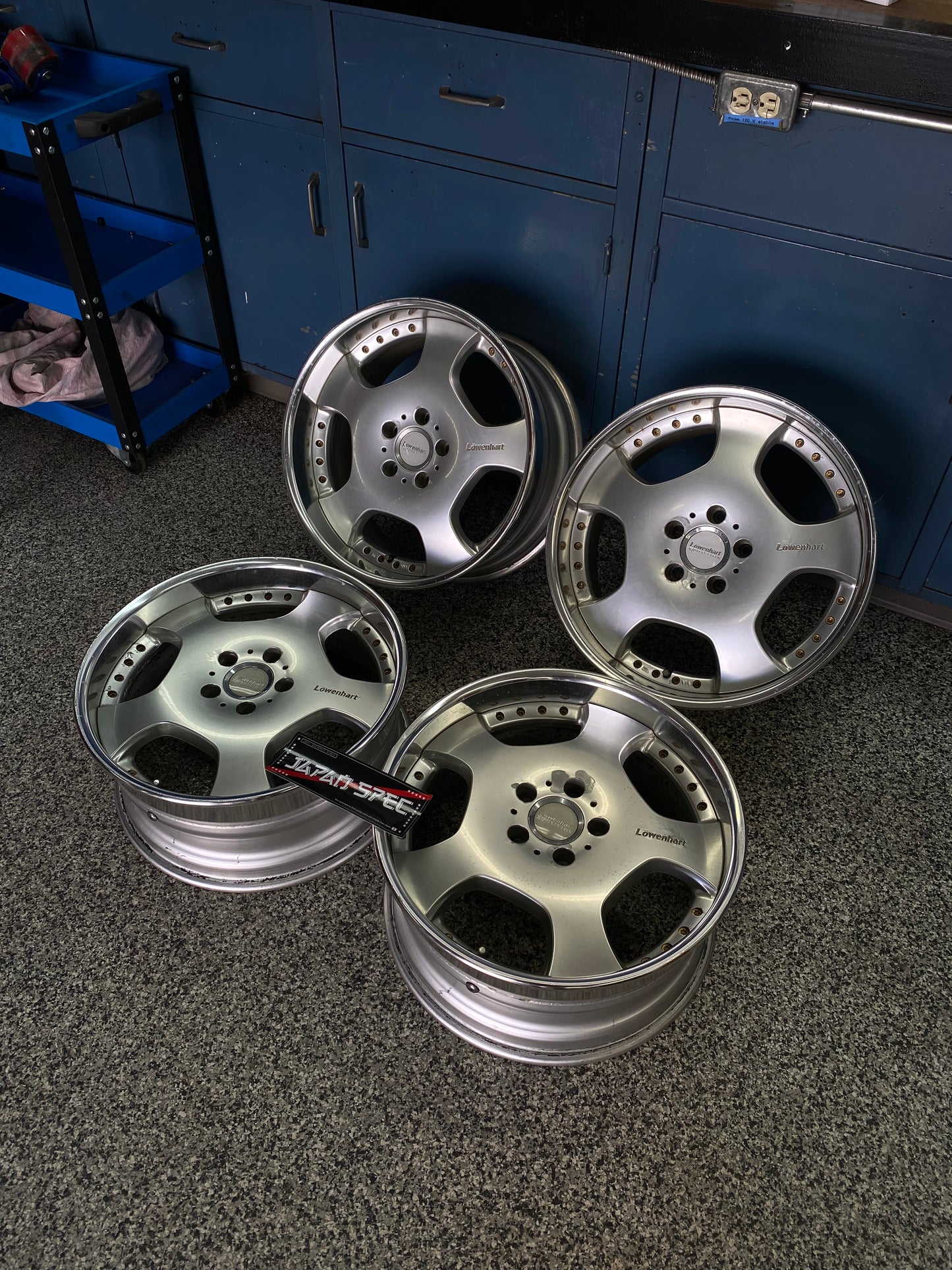 Lowenhart X/Position D01 18''