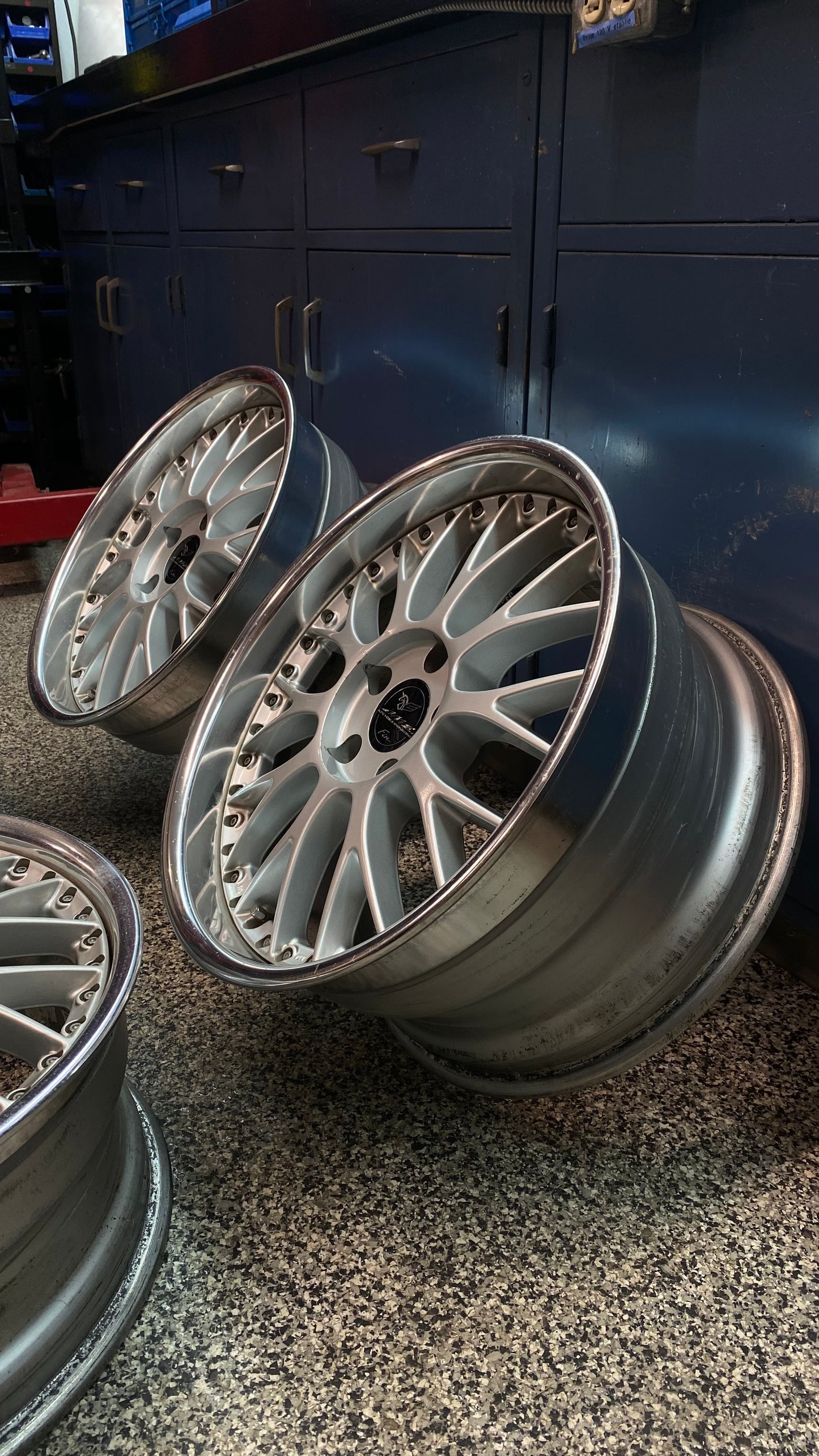 Enkei AME Fin 18''