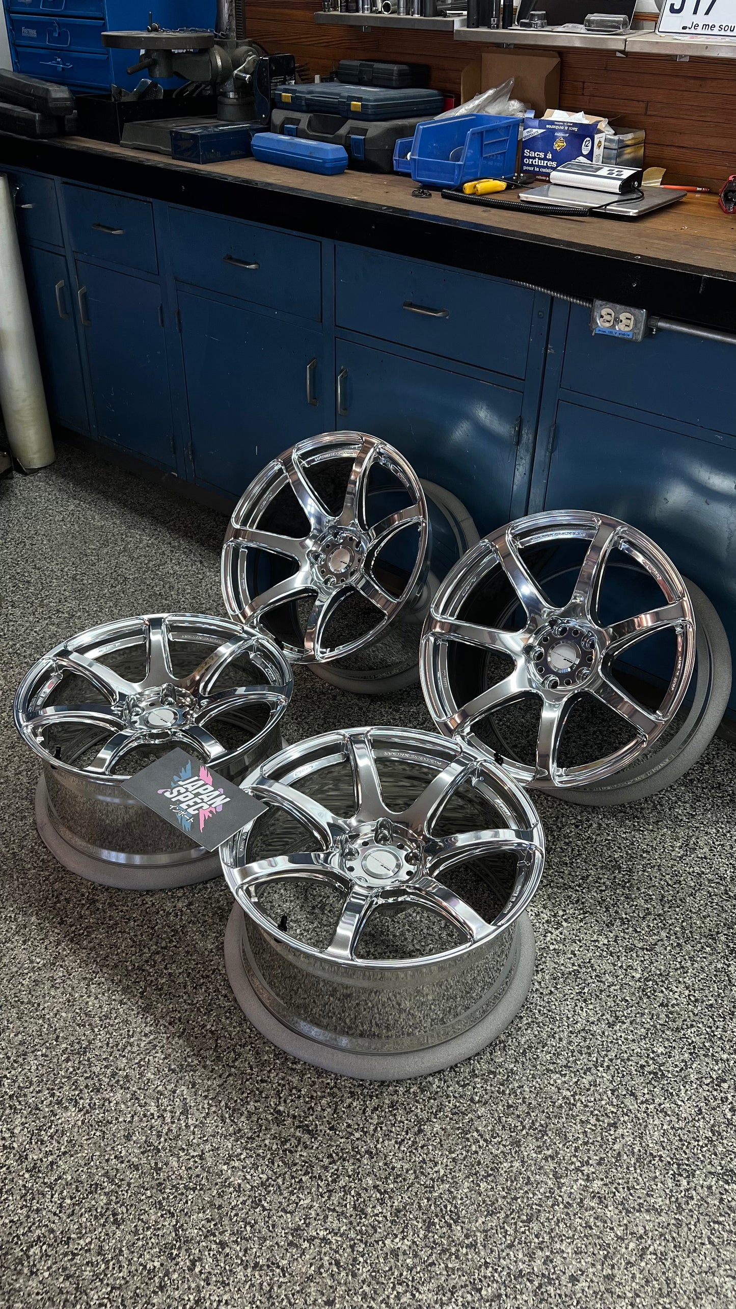 Work Emotion T7R 19''