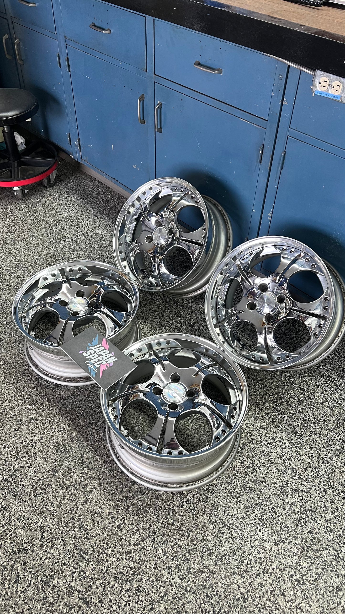 Riverside Altstadt Previo 16''