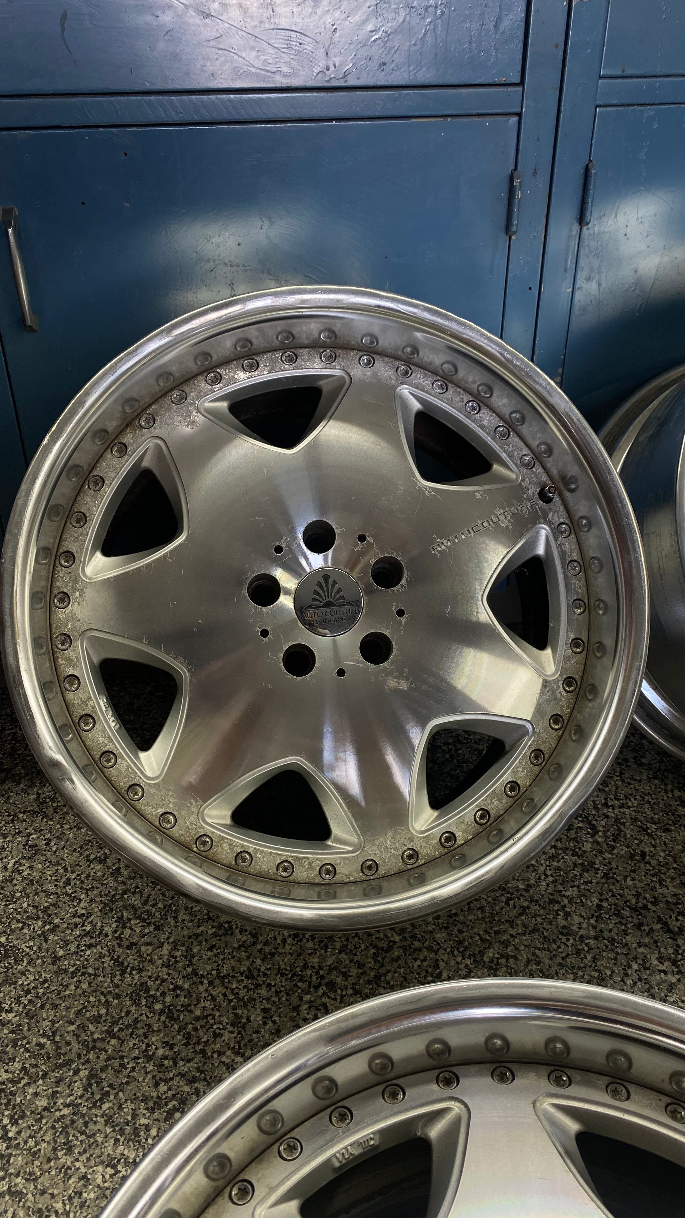 Autocouture Magnifique 19'' – Les Importations Japan Spec