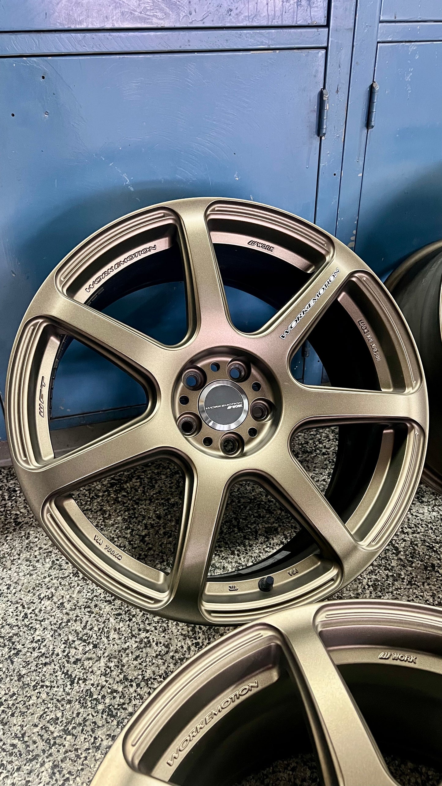 Work Emotion T7R 18''